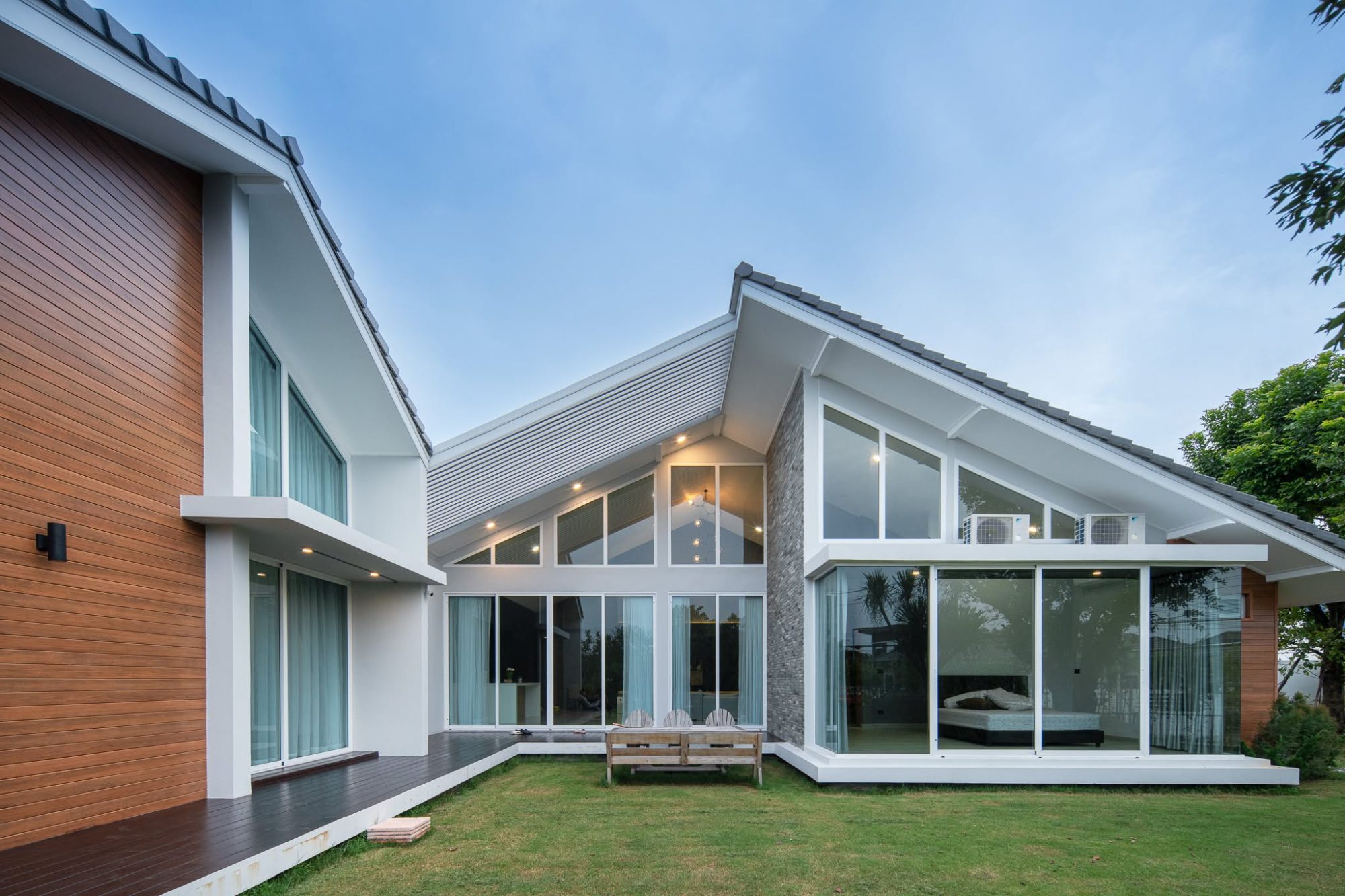 K.TAR HOUSE