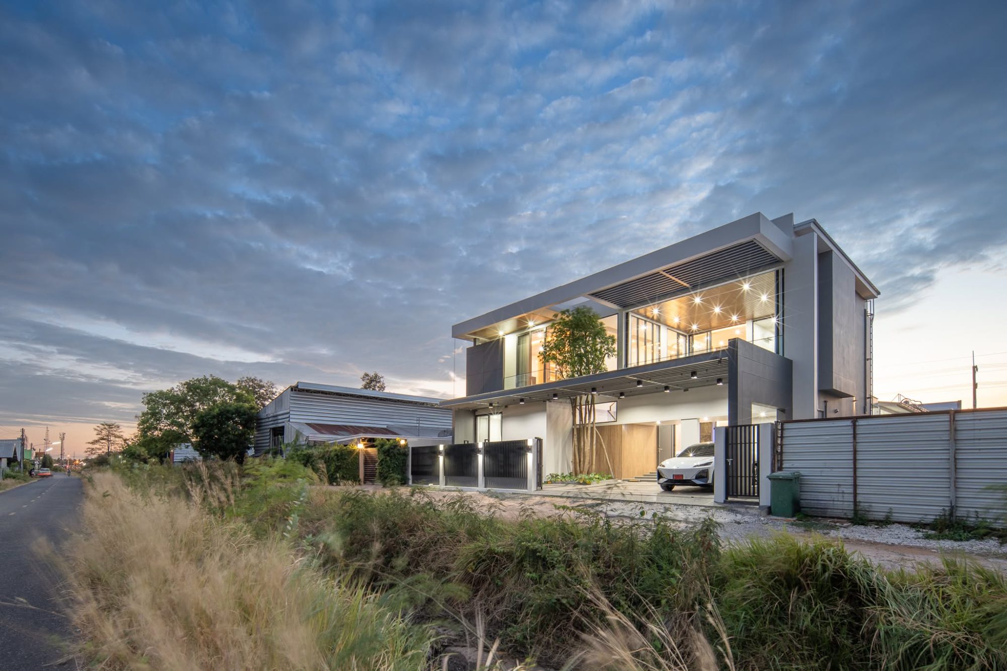 K.BOY HOUSE