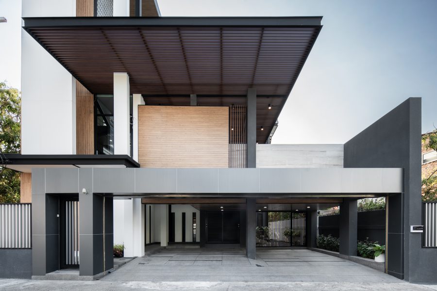 Ae&OaK House